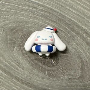 Cinnamoroll figurine